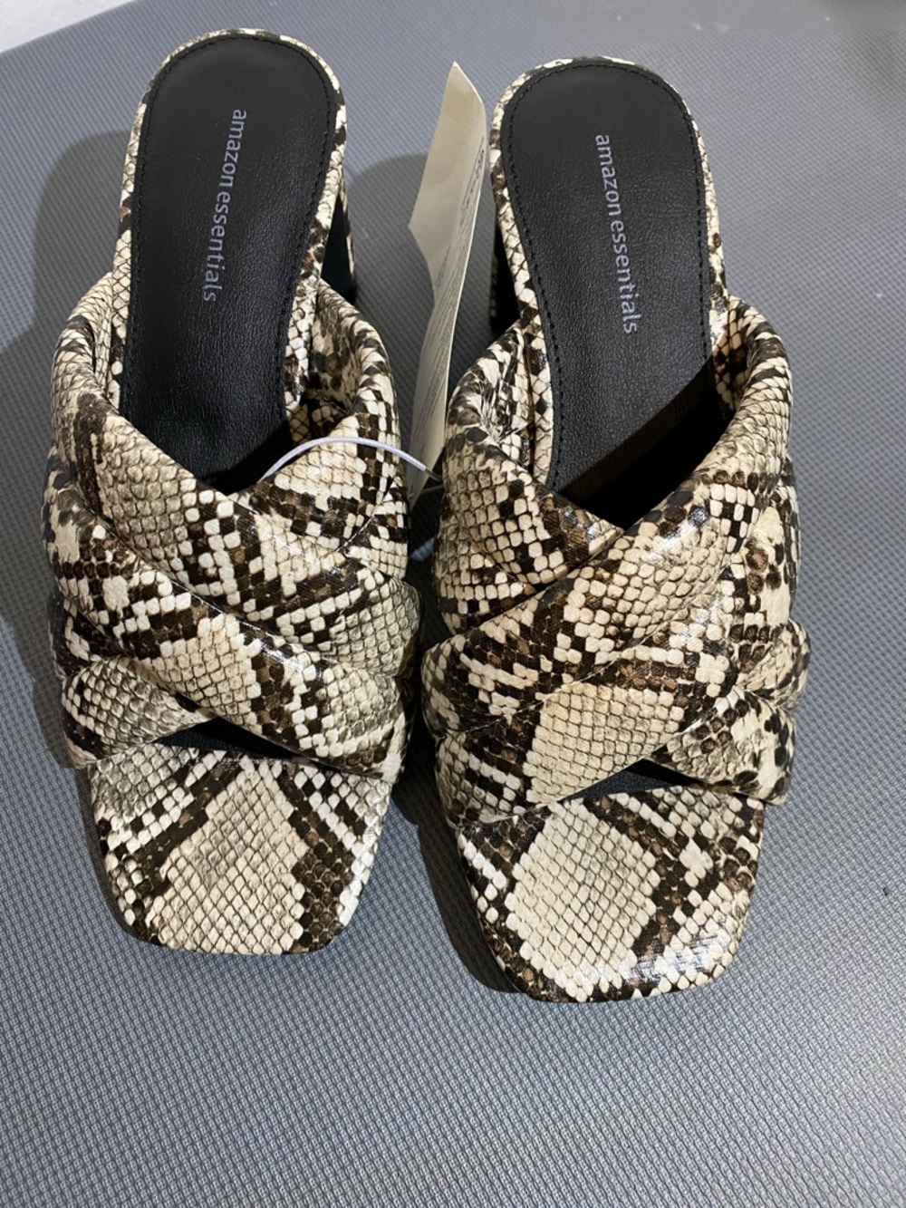 Amazon Essentials Snake-Print Crisscross Slide Mules - Black, Cream